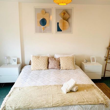 Le Bali Cosy House - T2 Lumineux Et Moderne En Plein Centre Ville De Maisons-Alfort Bagian luar foto
