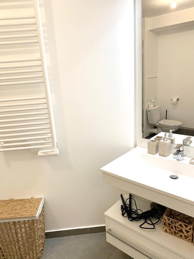 Le Bali Cosy House - T2 Lumineux Et Moderne En Plein Centre Ville De Maisons-Alfort Bagian luar foto
