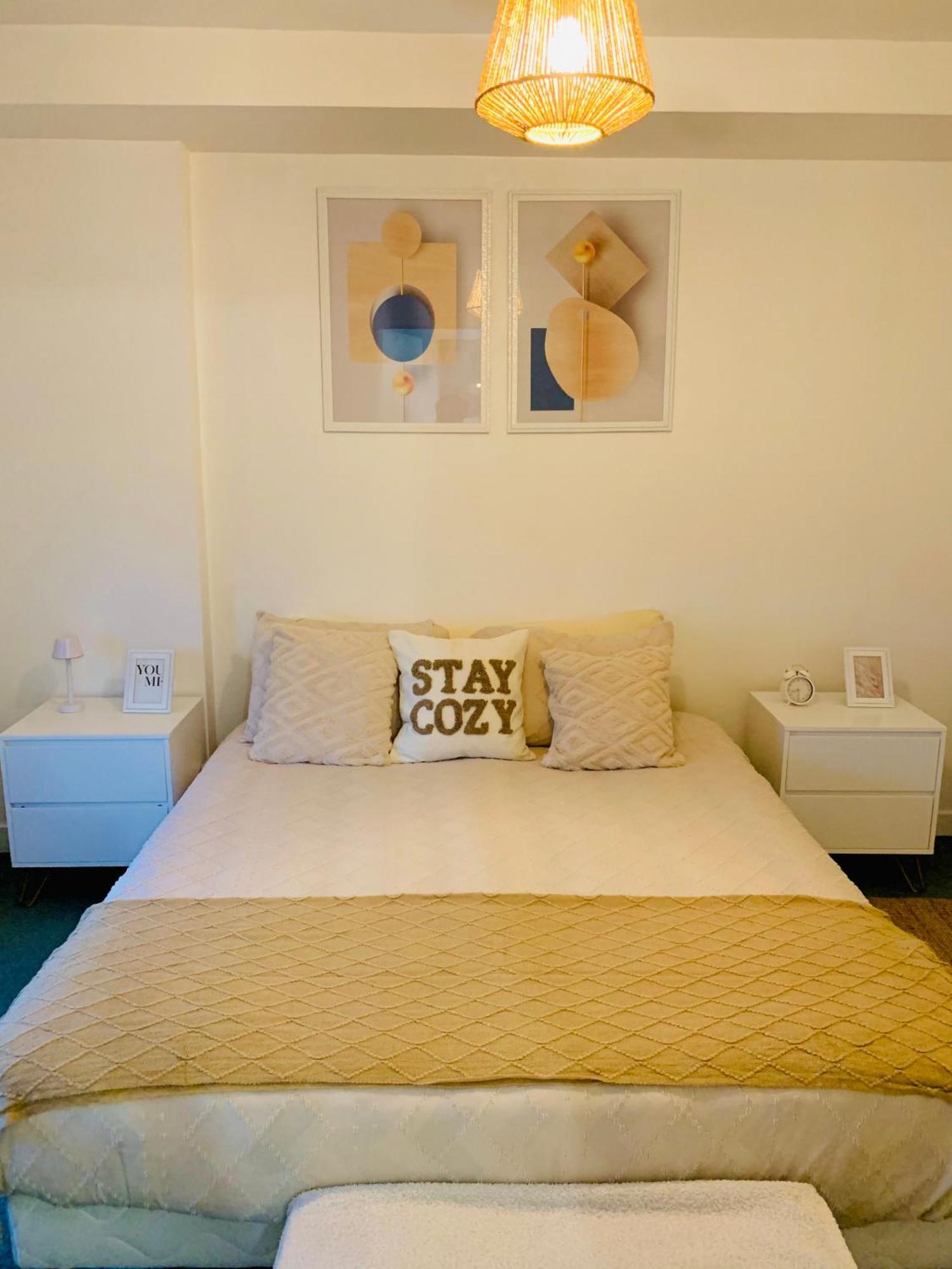 Le Bali Cosy House - T2 Lumineux Et Moderne En Plein Centre Ville De Maisons-Alfort Bagian luar foto